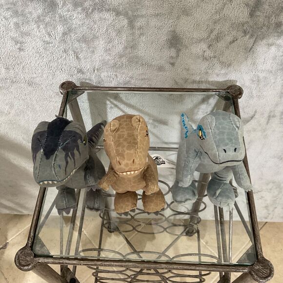 Jurassic World Universal Studios Park Stuffed Plush Dinosaur Figures • Lot Of 3 - Picture 3 of 10